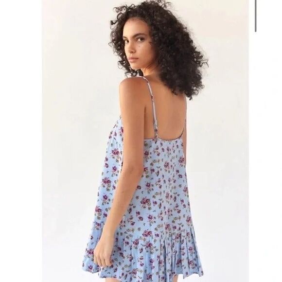 🎃 Urban Outfitters Camille Mini Dress Blue Floral XS NWT - Picture 2 of 9